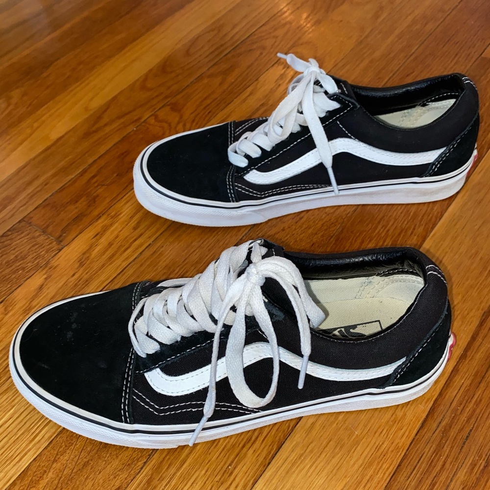Classic Vans Old School Women’s 8